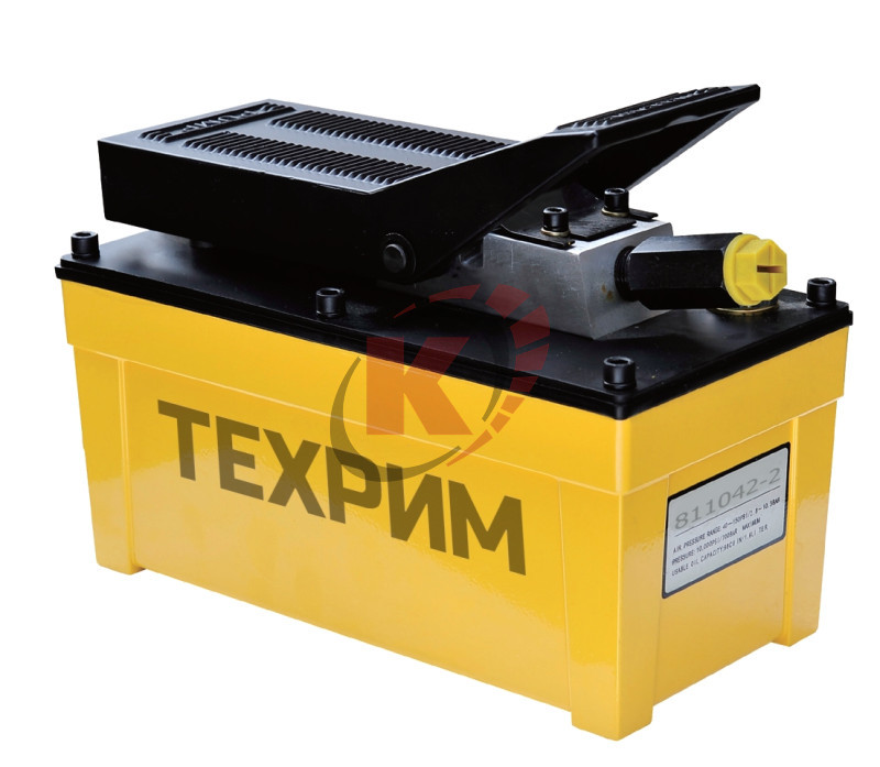 Насос ножной гидравлический с пневматическим приводом 1.7л, 700 бар (811012-17) Техрим