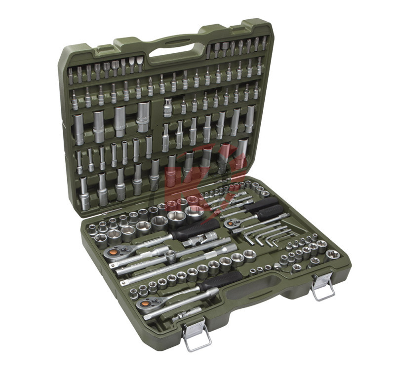 Набор инструментов 1/4"-3/8"-1/2" 151 пр. (620851) ДТ