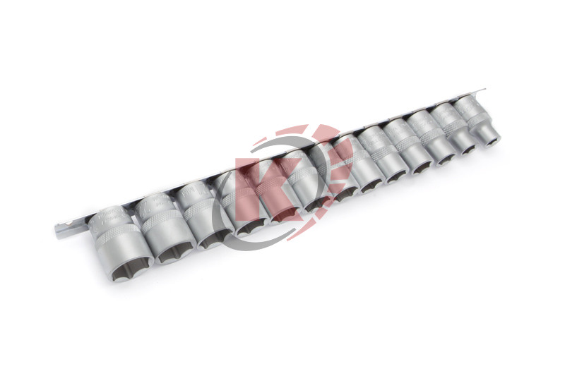 Набор торцевых головок 1/2" 13пр. 8-24 на линейке (620113) ДТ