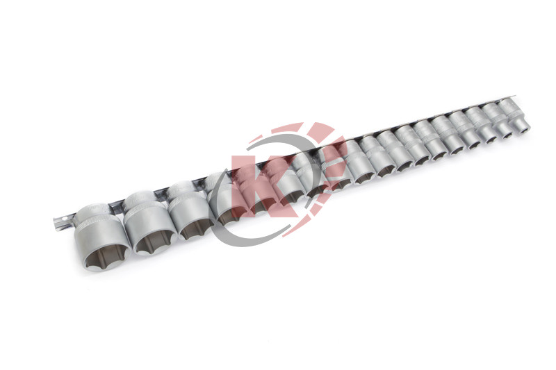 Набор торцевых головок 1/2" 18пр. 8-32 на линейке (620118) ДТ