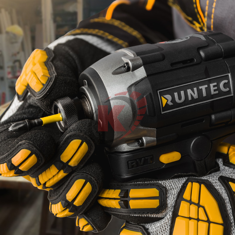 Винтоверт аккум. уд. 20В, 230Нм 2х2Ач, 1/4" (RT-ED233) Runtec