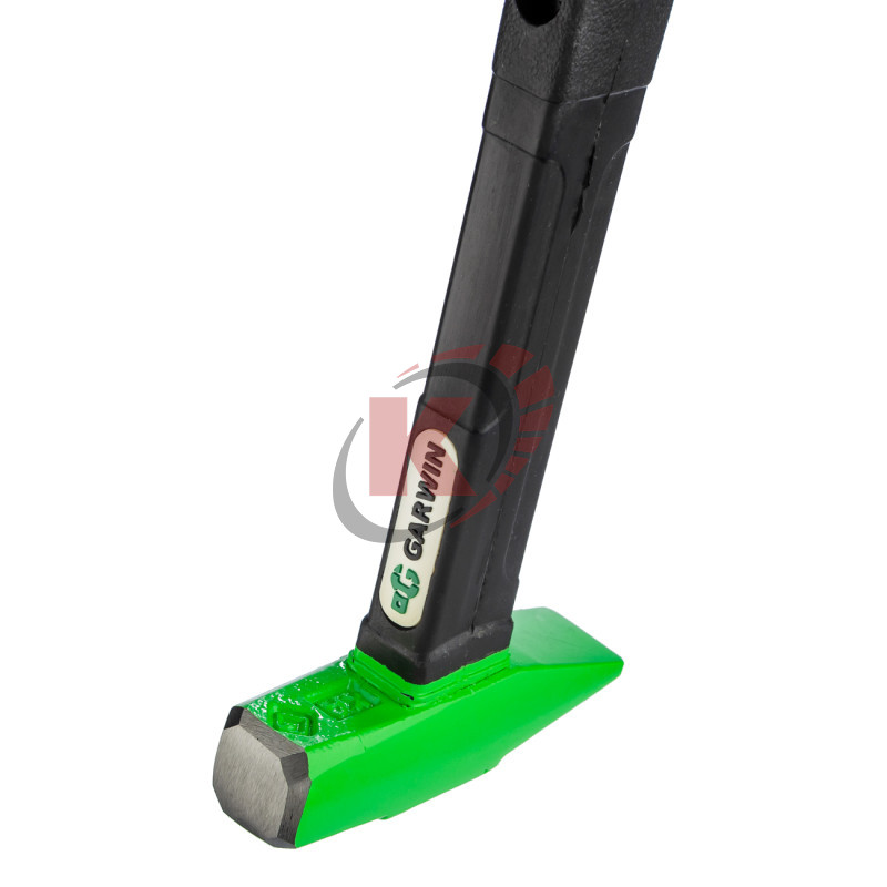 Молоток 300г с обрезиненной ручкой квадратный боек (711200-300) Garwin