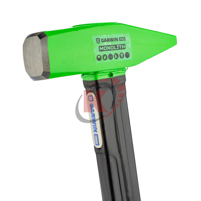 Молоток монолитный 800г с обрезиненной ручкой квадратный боек (711200-800) Garwin