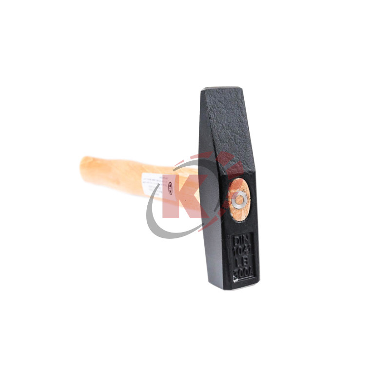 Молоток 100г с деревянной ручкой квадратный боек (AHM-00100) Licota