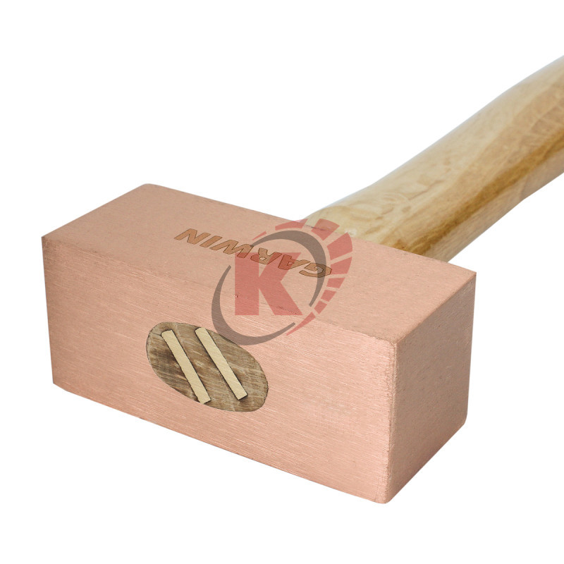 Молоток 250г с деревянной ручкой квадратный боек медный (GHT-HW0250C) Garwin